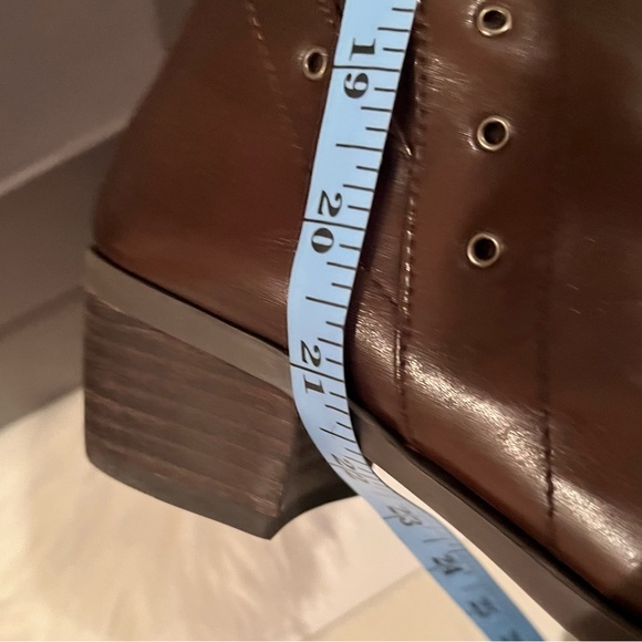 NEW Vince Camuto Over The Knee Boots w Grommets Chocolate Sz 5.5/6 NWT NIB - Picture 16 of 16